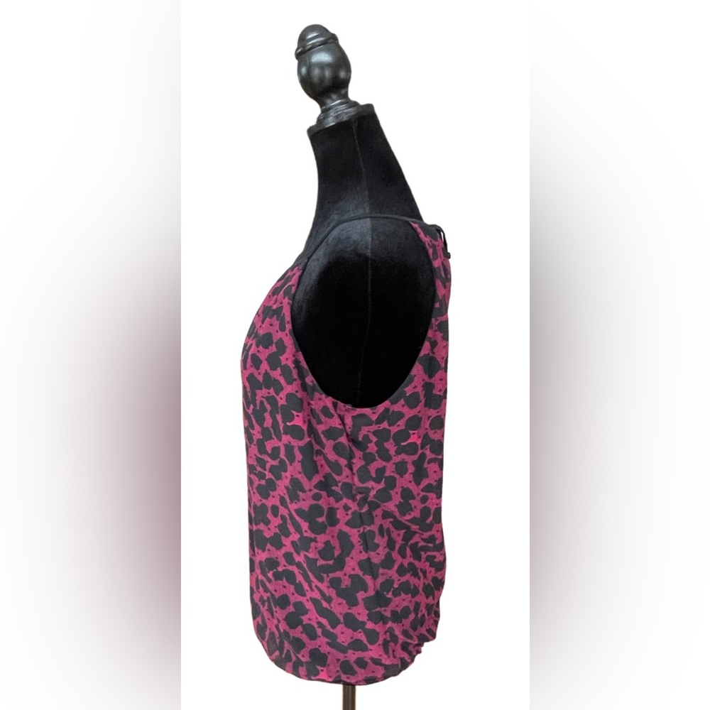 Express: Halter Top - Picture 3 of 16
